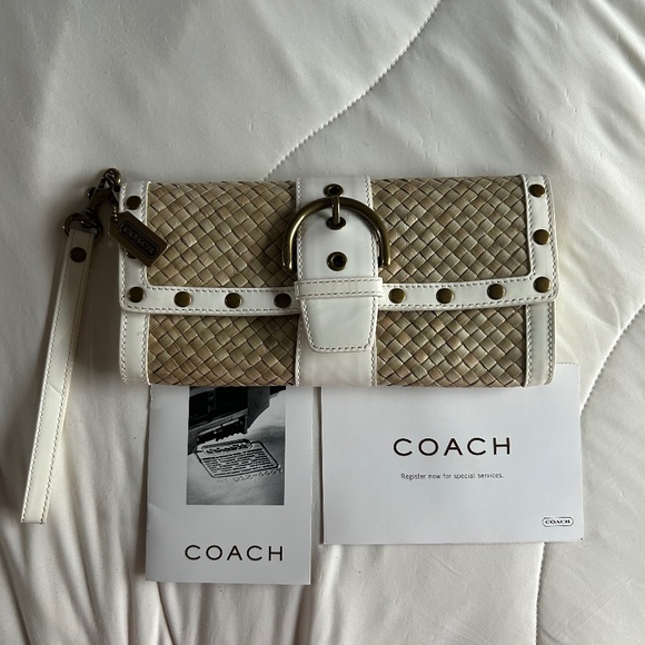 Coach Vintage Beige Nature Straw Wristlet - Picture 1 of 9
